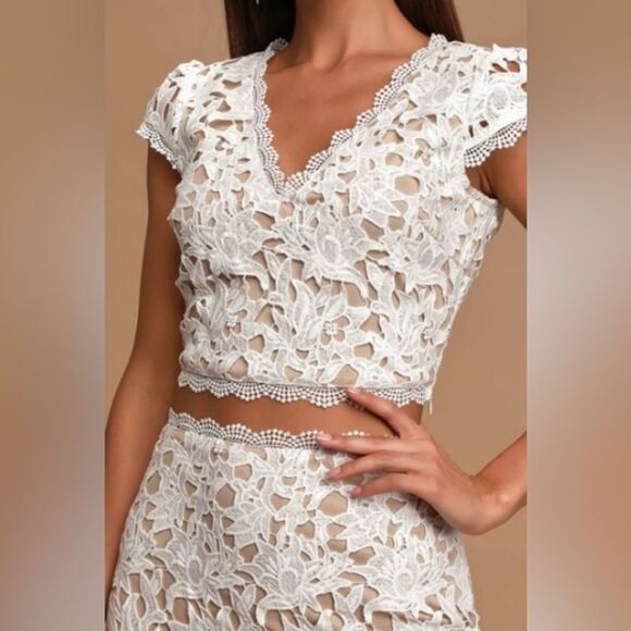 Lace Skirt & Crop Top Set - Picture 12 of 12